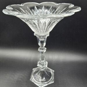 24% Lead Crystal Pedestal Dish Scalloped Flower Rim Vintage Centerpiece EUC 11"H